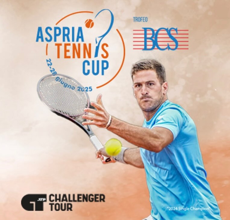 Manca poco più di un mese alla nuova edizione dell’ASPRIA Tennis Cup – Trofeo BCS, ma si stanno già scaldando i motori organizzativi. Il torneo si svolgerà dal 22 al 28 giugno, ed è confermato il format che ha avuto grande successo negli anni passati: ingresso gratuito nelle prime quattro giornate, poi a partire dai quarti di finale si potrà accedere all’ @aspria_harbourclub acquistando il biglietto su @ticketone.it 🎾 LINK IN BIO

Ma c’è di più: poiché gli organizzatori e tutto il club milanese sono particolarmente attenti ai giovani, in tutte e tre le giornate i ragazzi di età compresa tra gli 8 e i 14 anni potranno accedere al costo simbolico di 8 euro.